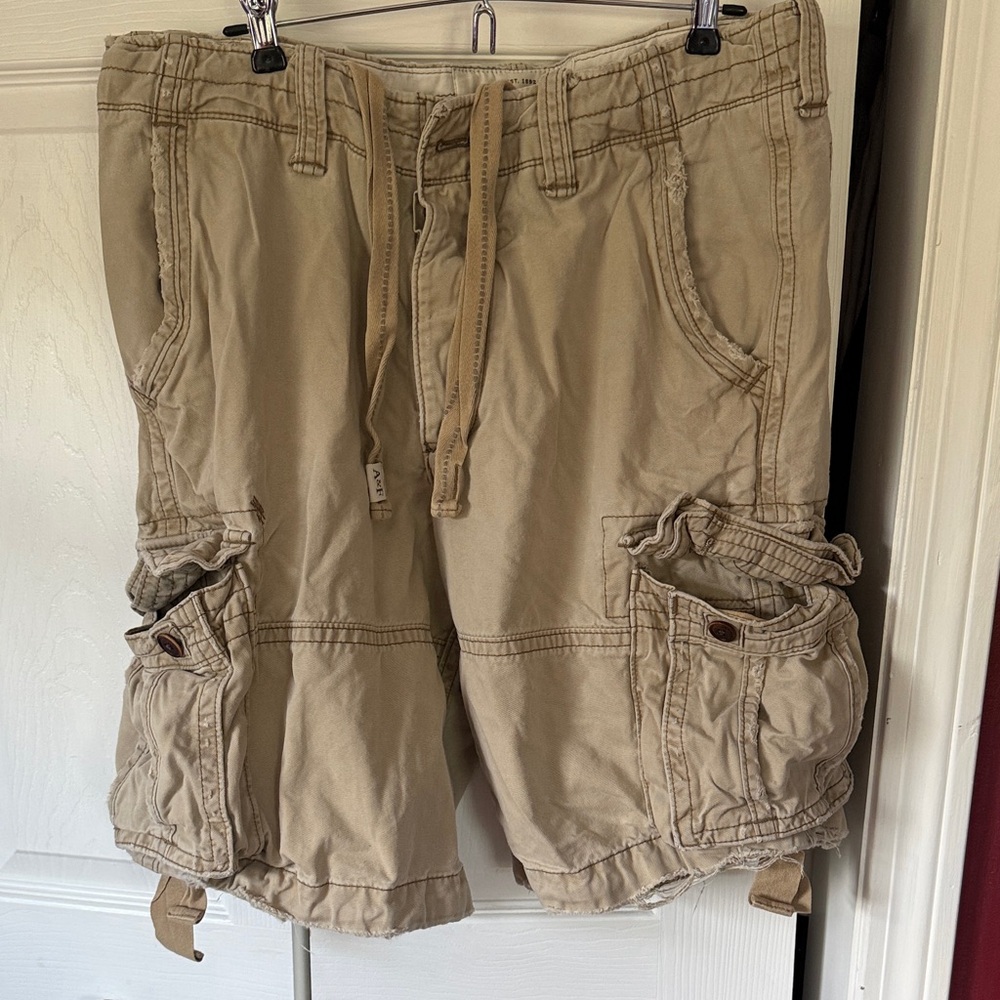 Abercrombie & Fitch Beige Cargo Shorts